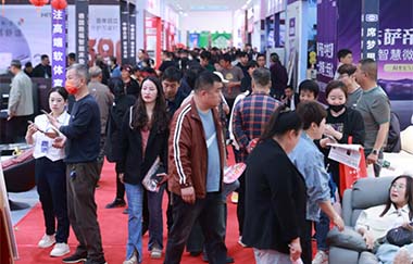 平顶山家装展会现场展商云集推出优惠吸引观众
